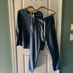 Stylish Women's Blue leisure pants and top set